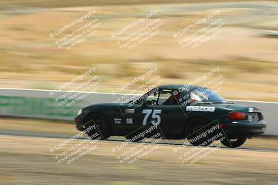 media/May-31-2025-CalClub SCCA (Sat) [[2c1a04e1ee]]/Qualifying/Group 5/Turn 4/